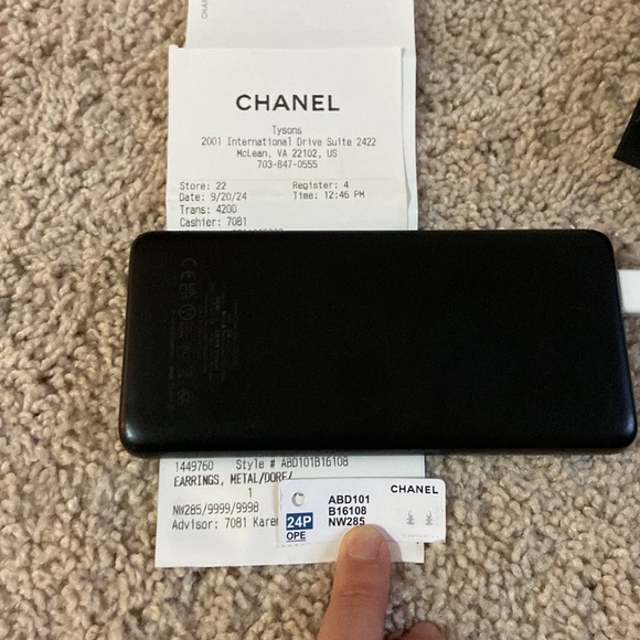 Authentic Chanel CC earrings - Picture 7 of 14